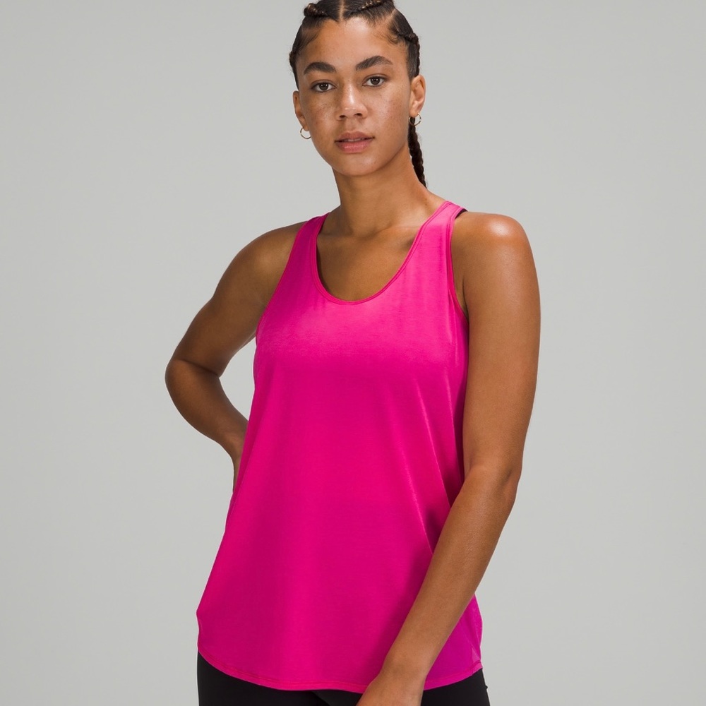 Women’s Lululemon Sonic Pink Pleated Tank Size 8